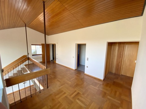 Galerie-Ebene mit Eiche-Parkett